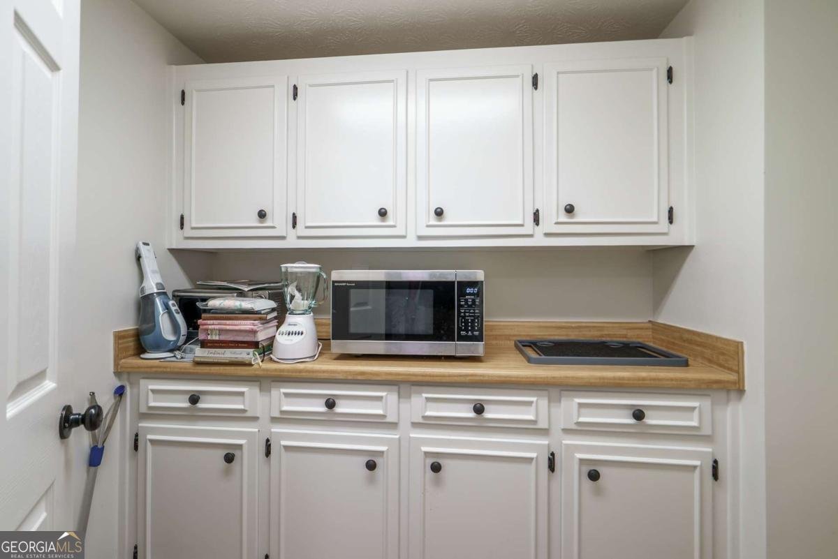 1180 Green Briar Drive Madison - Photo 16