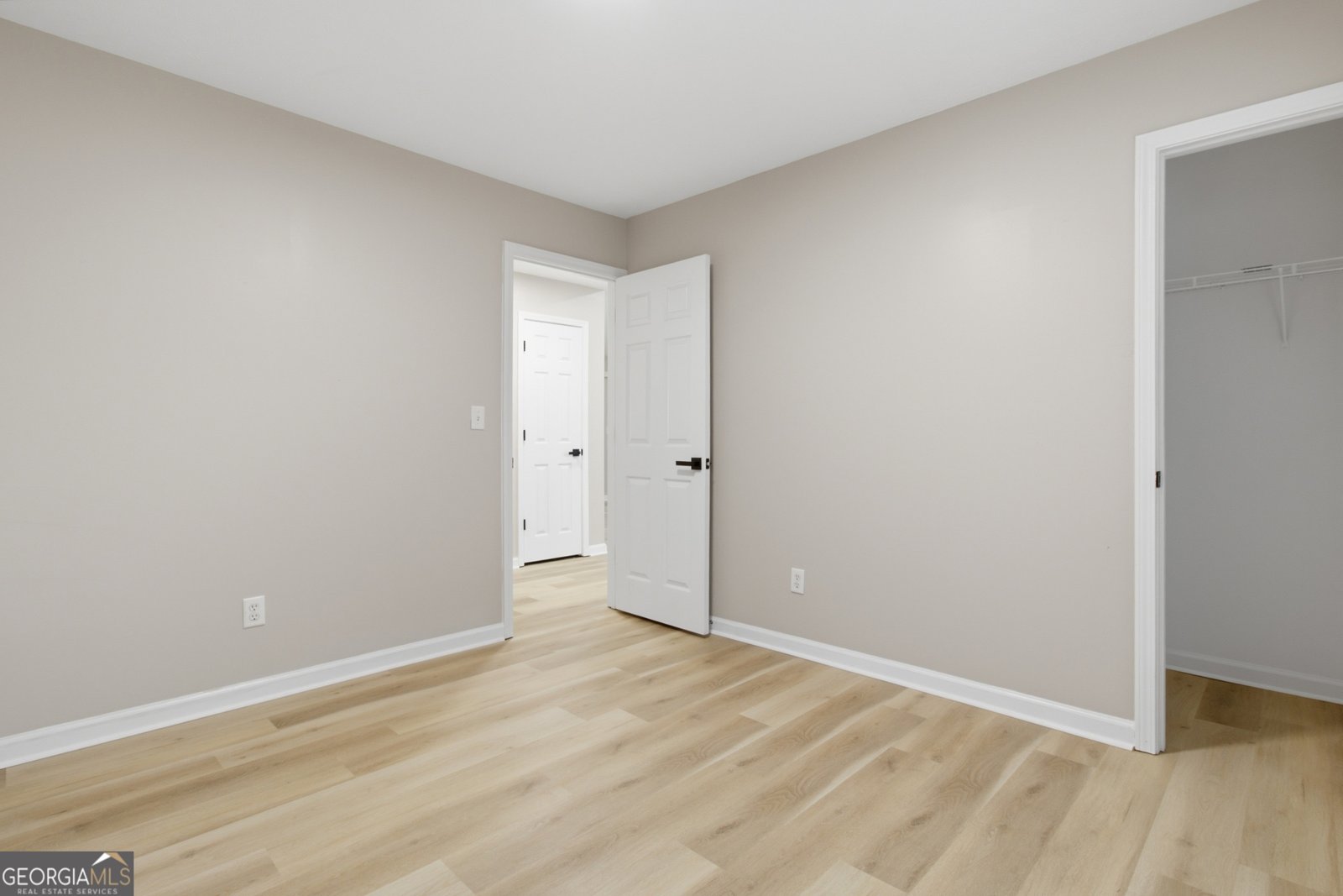 306 Cedar Street Stockbridge - Photo 12