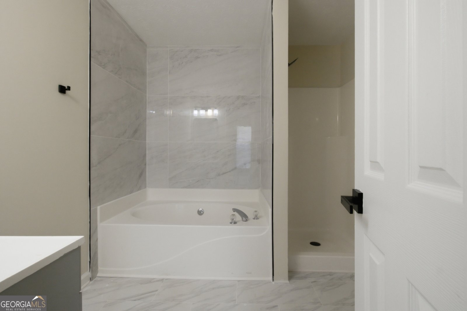 306 Cedar Street Stockbridge - Photo 7