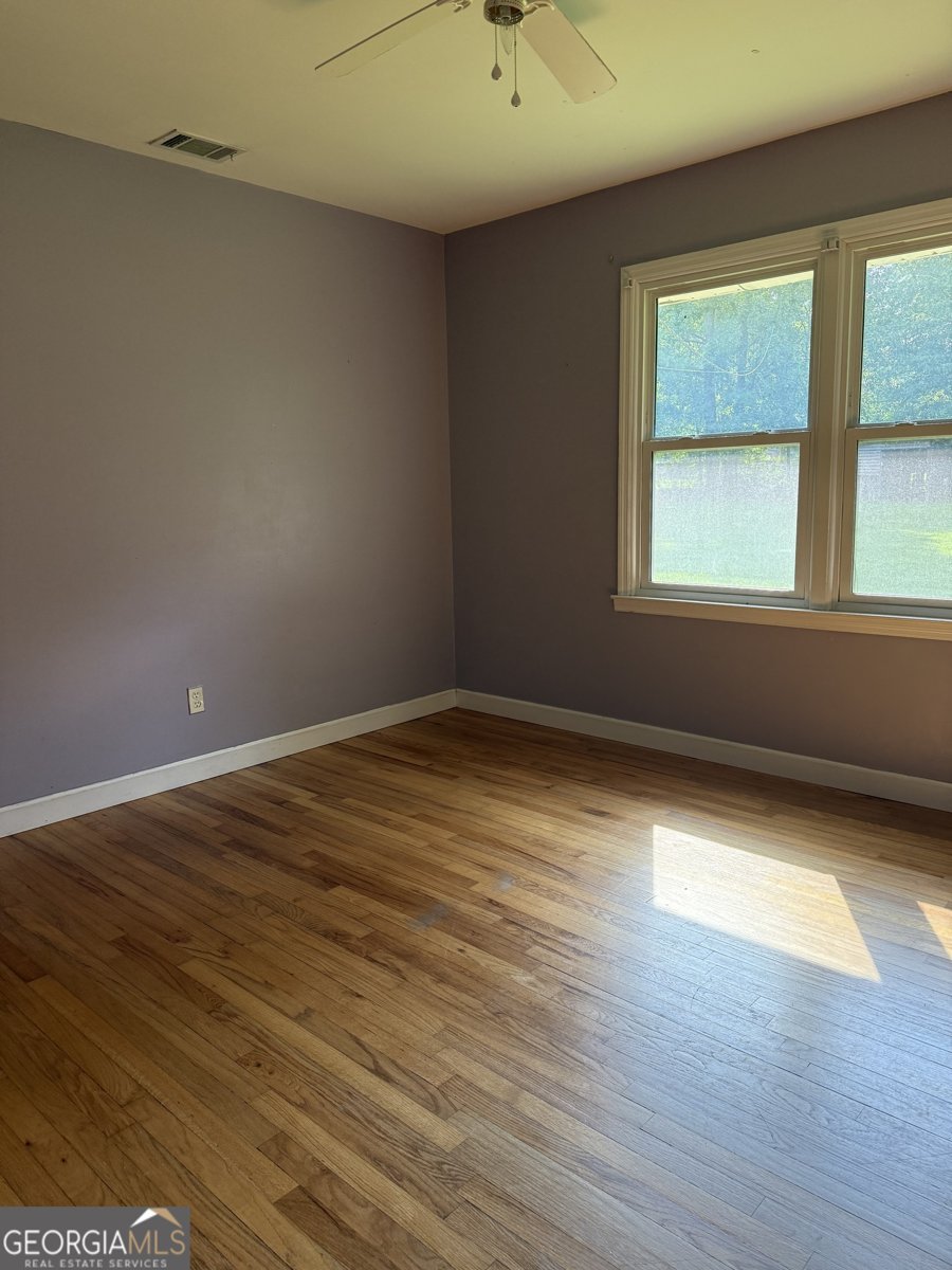 724 Virginia Lane Hull - Photo 10