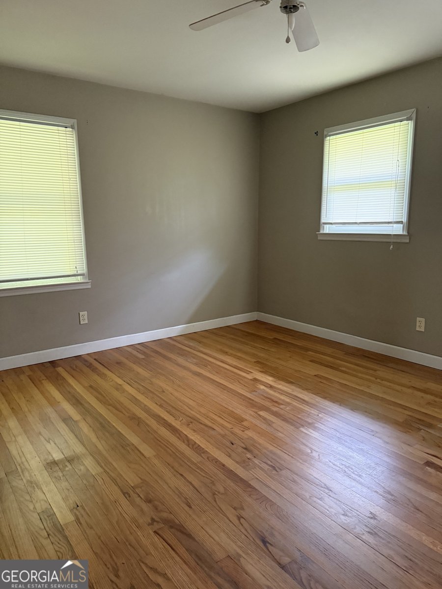 724 Virginia Lane Hull - Photo 11