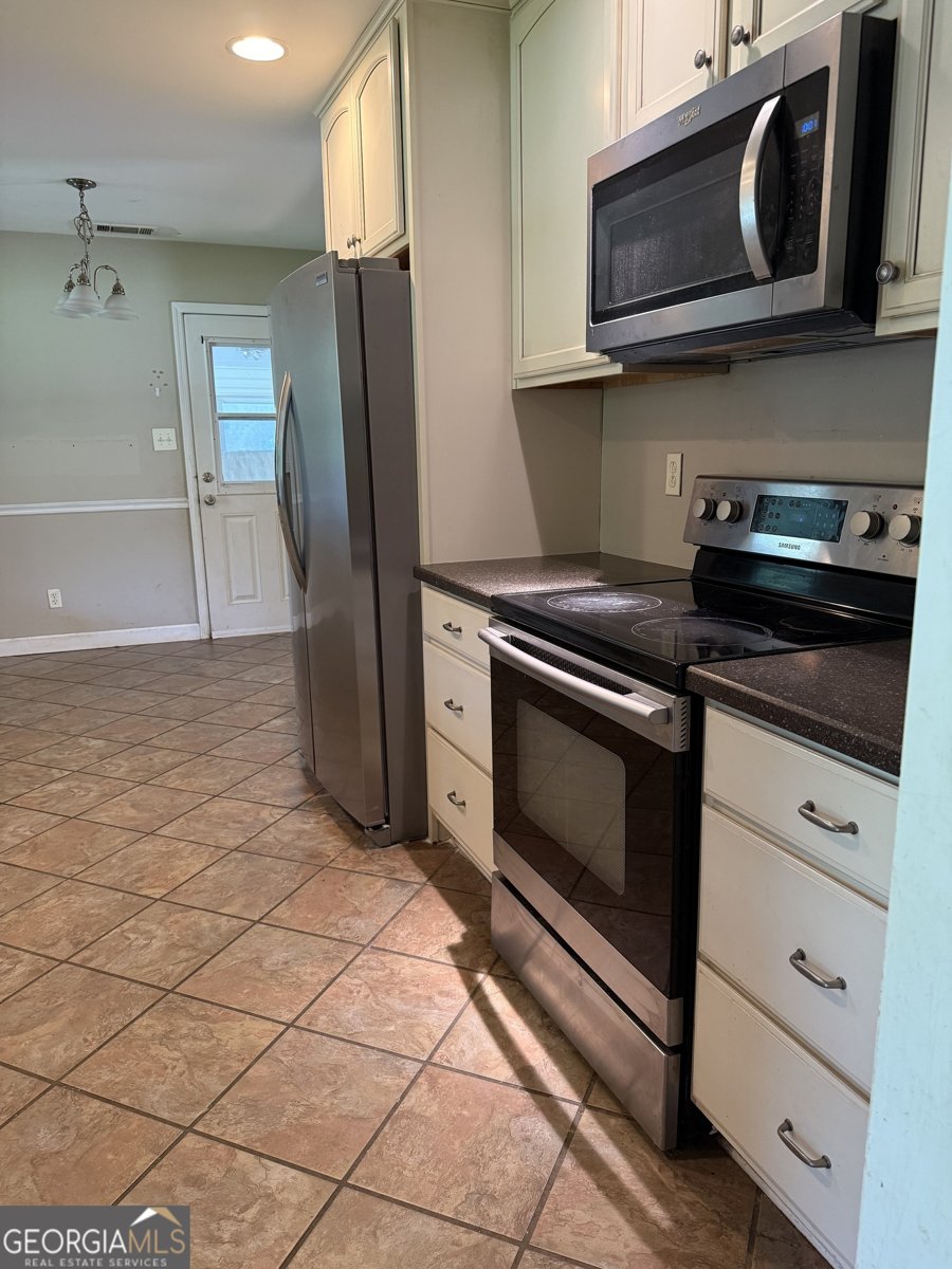 724 Virginia Lane Hull - Photo 6