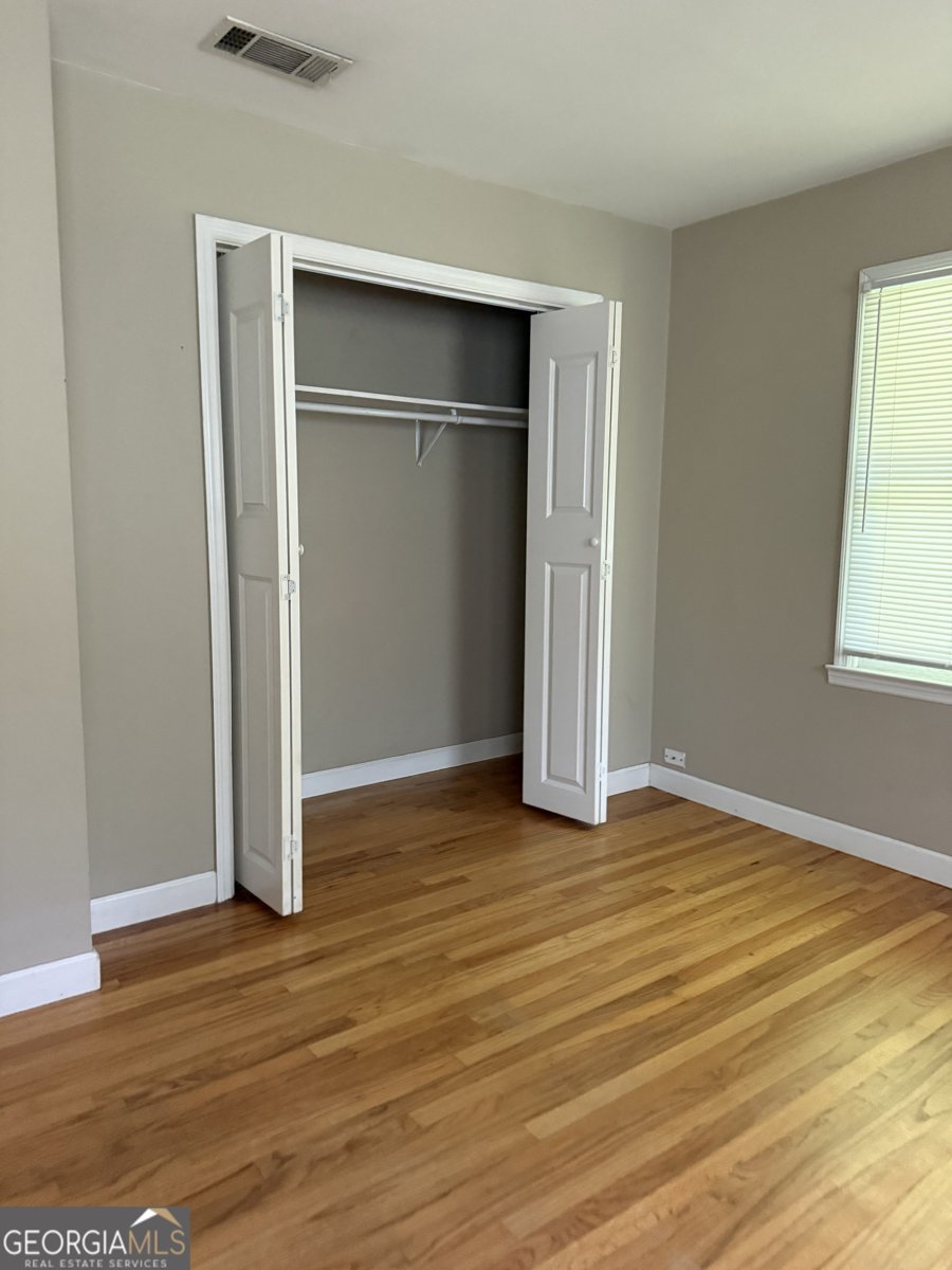 724 Virginia Lane Hull - Photo 8