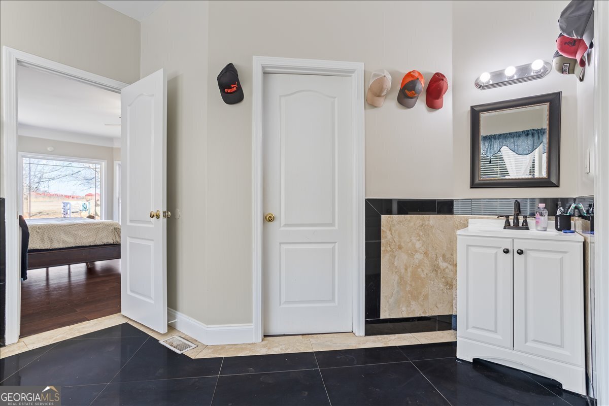 3955 Pucketts Road Snellville - Photo 19