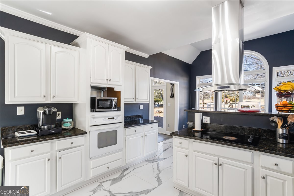 3955 Pucketts Road Snellville - Photo 9