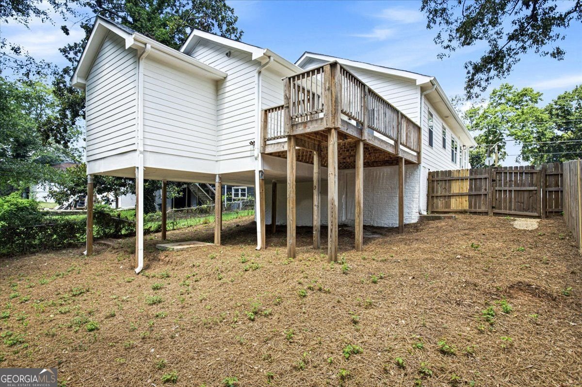1502 Venetian Drive, SW Atlanta - Photo 33