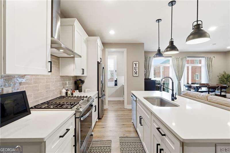 354 Clarendon Court Gainesville - Photo 12