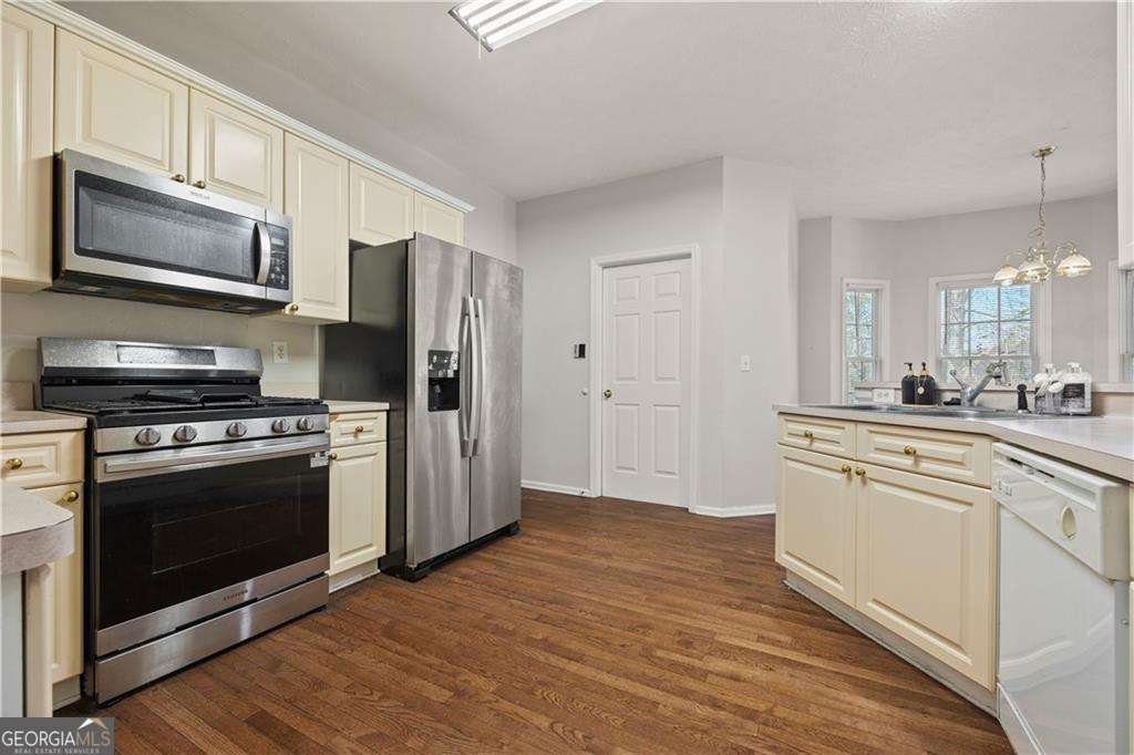 231 Beechwood Lane Stone Mountain - Photo 10