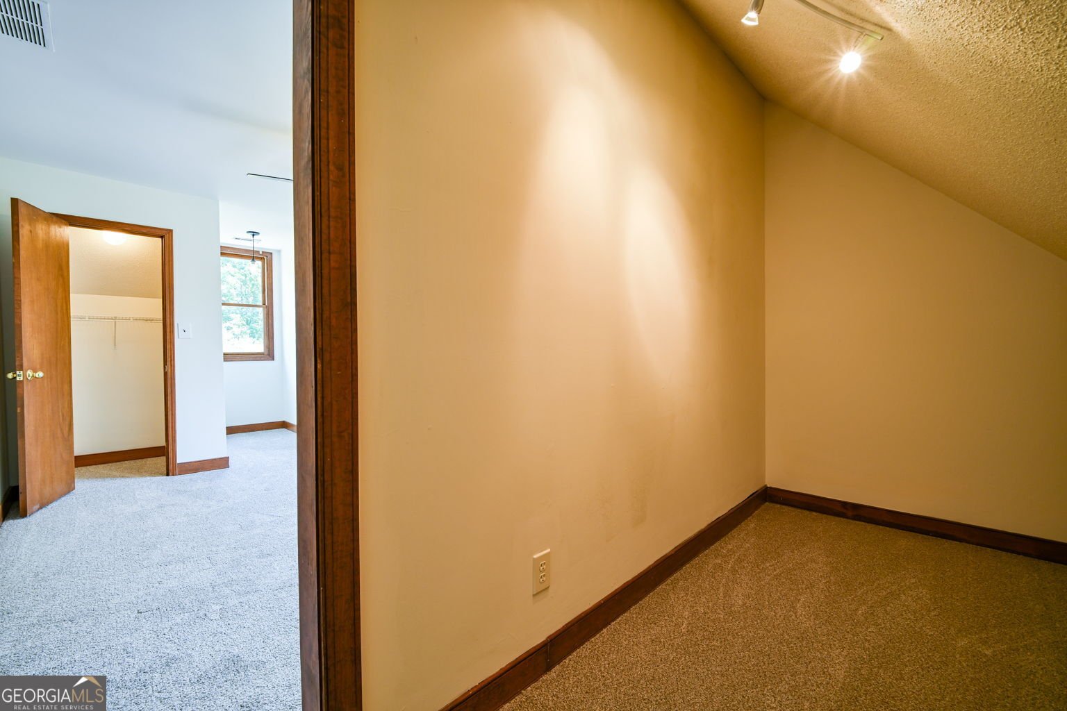 160 River Lane Covington - Photo 52