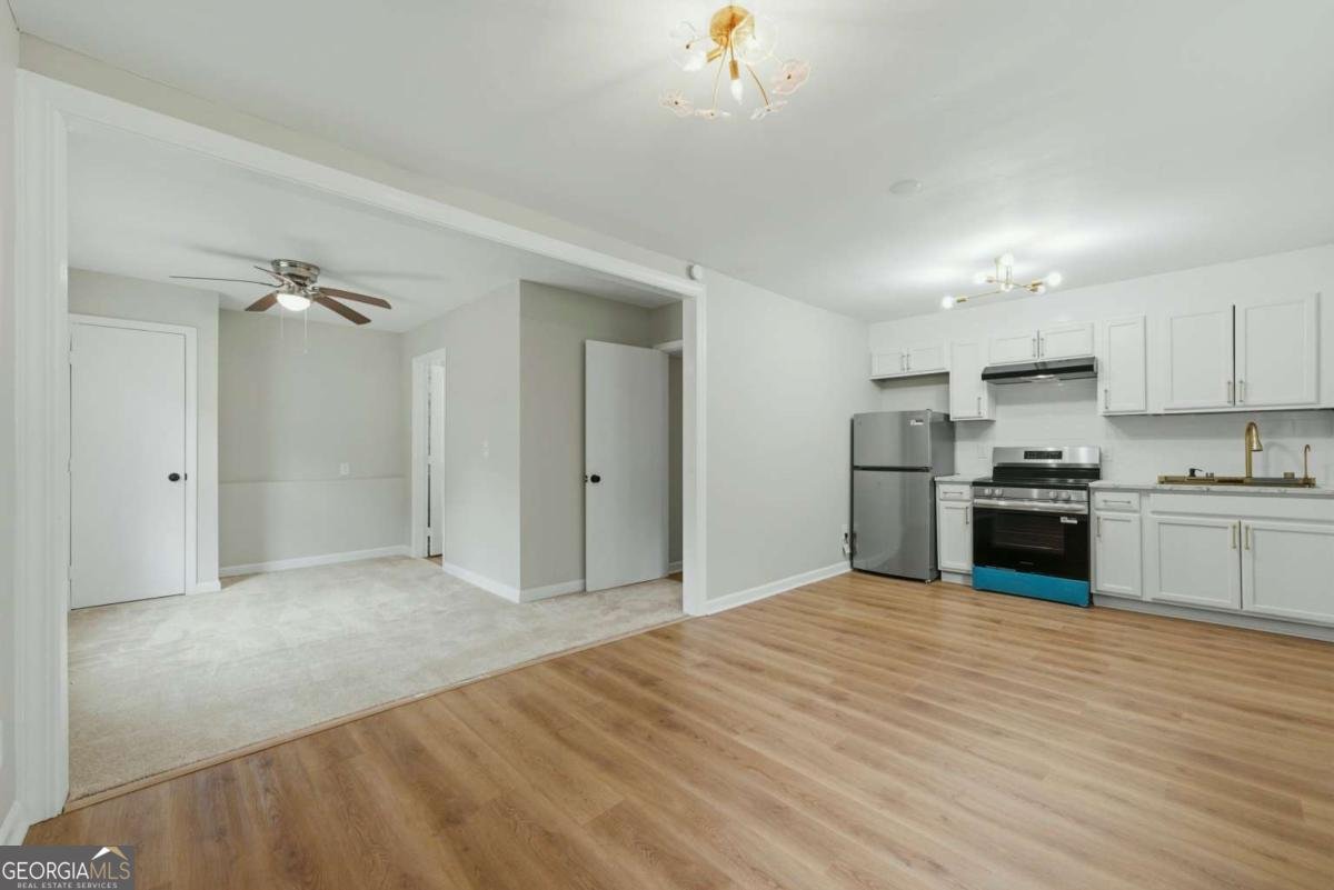 917 Lake Watch Drive Stone Mountain - Photo 14