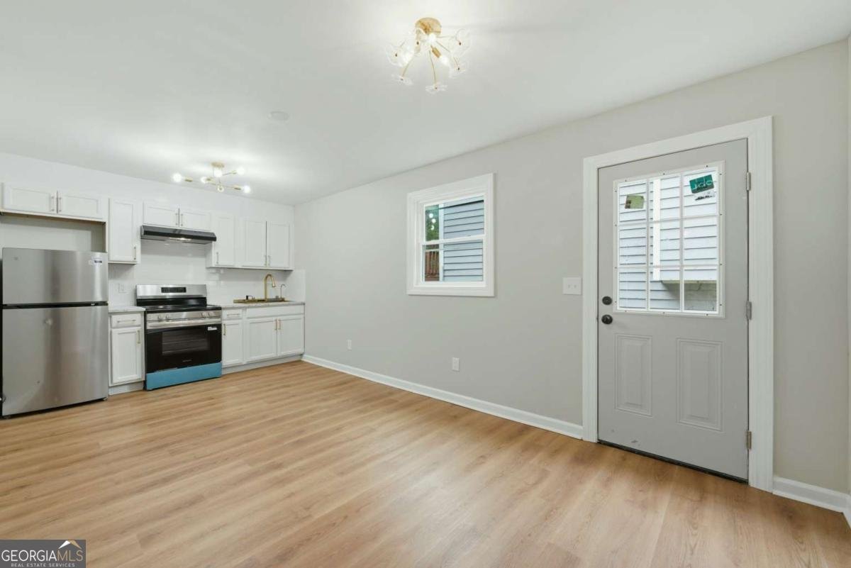 917 Lake Watch Drive Stone Mountain - Photo 16