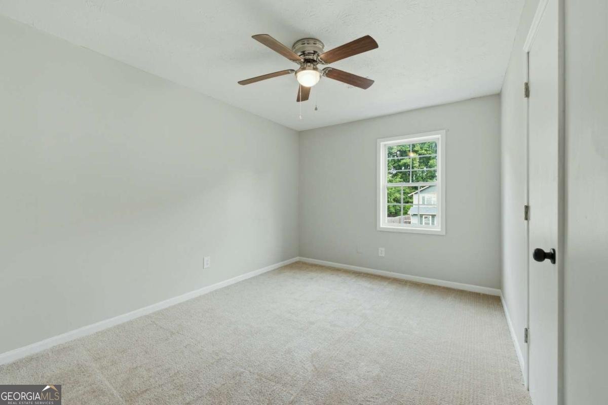 917 Lake Watch Drive Stone Mountain - Photo 19