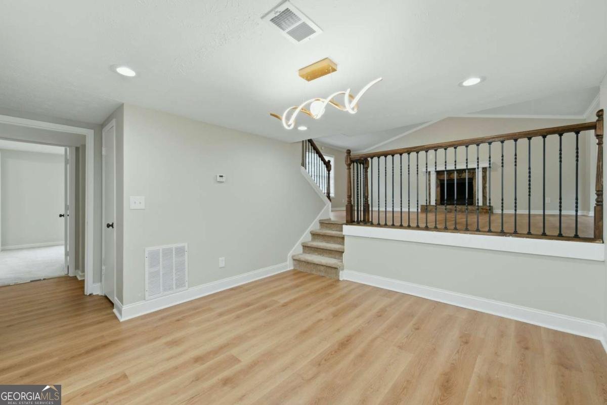 917 Lake Watch Drive Stone Mountain - Photo 9