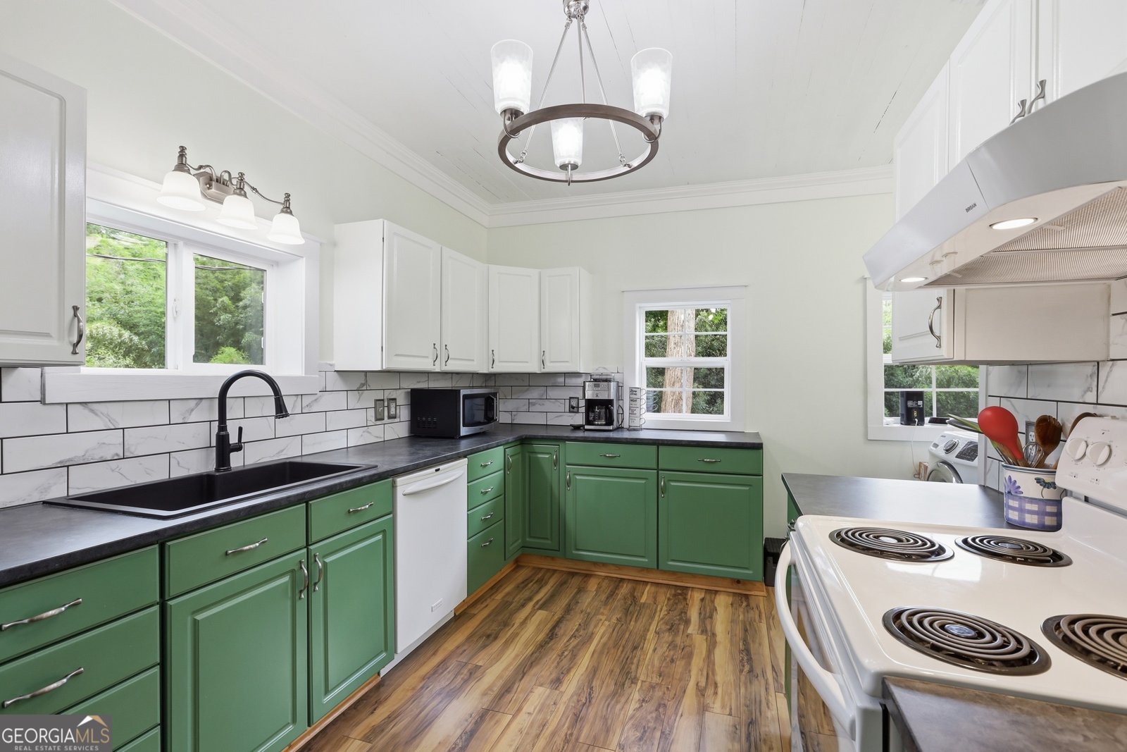 407 Cedar Avenue Demorest - Photo 14
