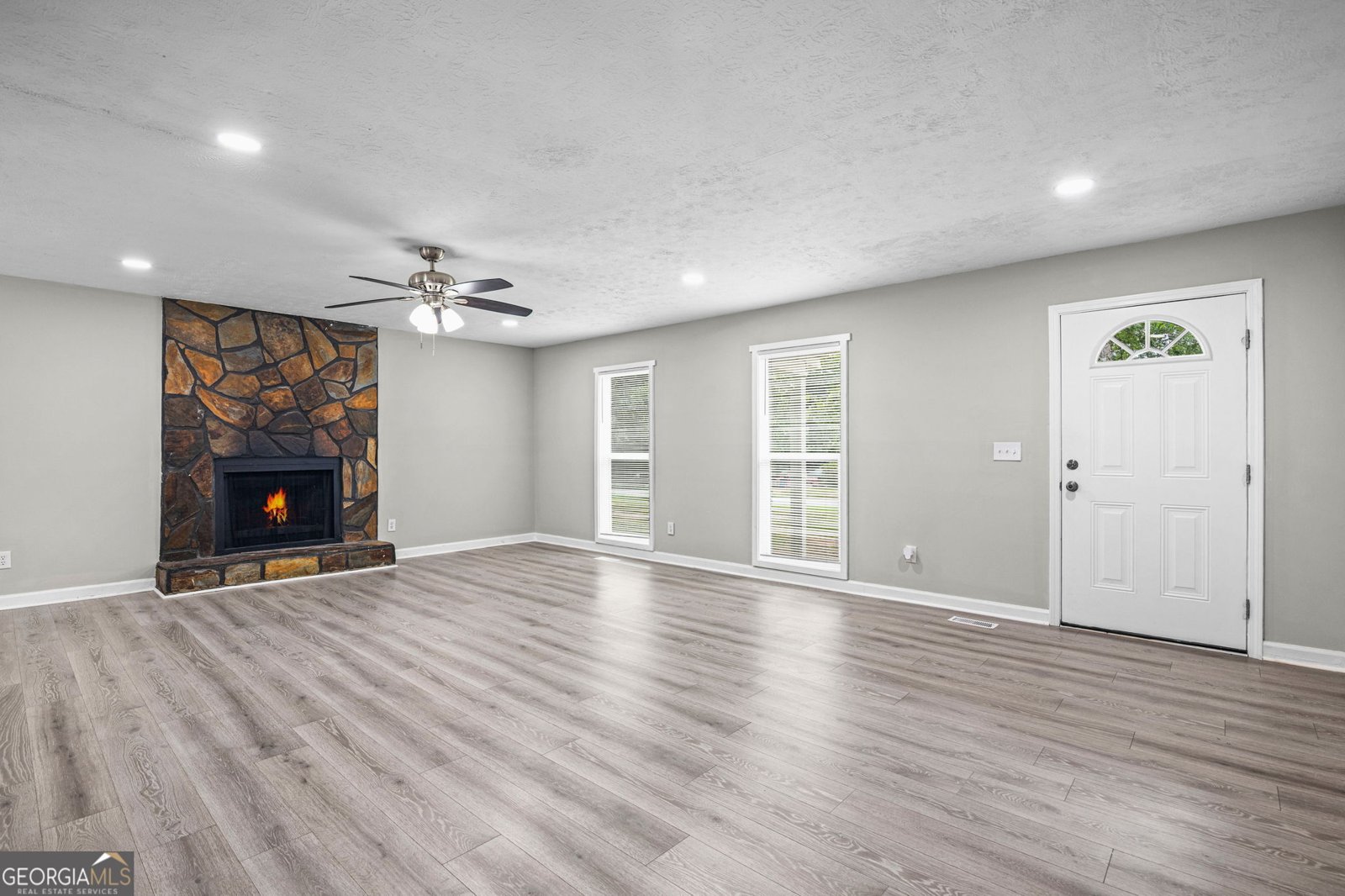 25 Hearthstone Drive Newnan - Photo 8
