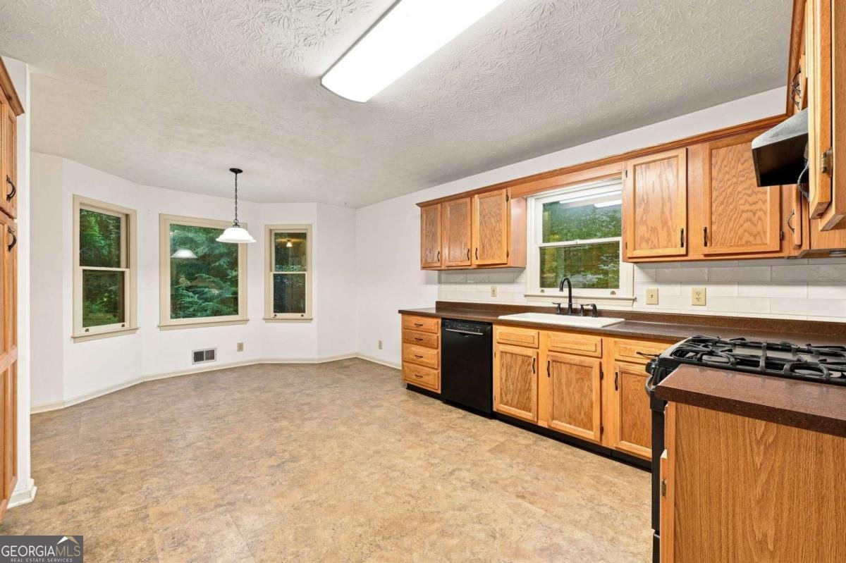 302 Crabapple Court Powder Springs - Photo 8