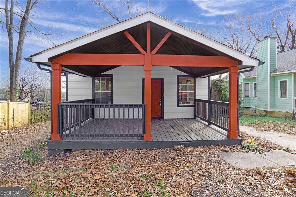 391 Bend Avenue Atlanta - main photo