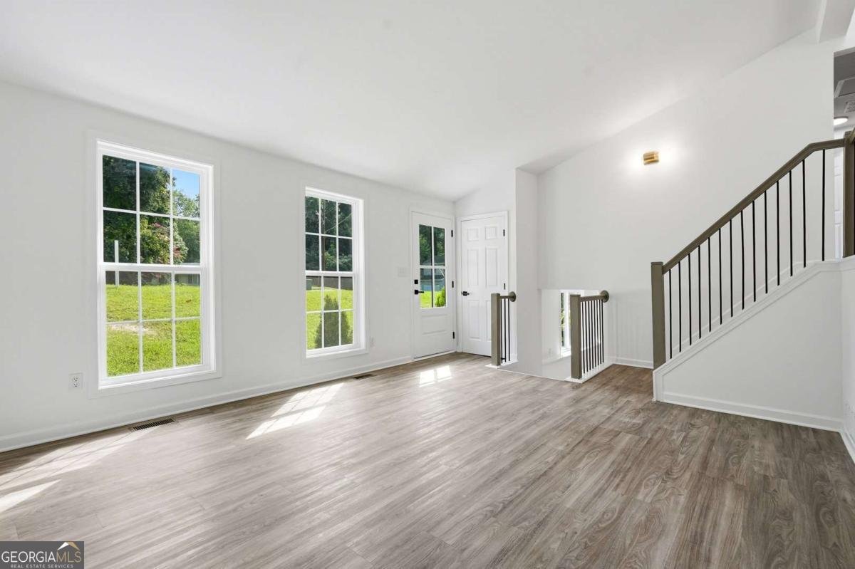 1060 Millard Way Stone Mountain - Photo 6
