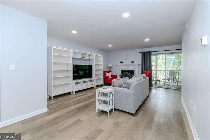 3058 Westwood Way Alpharetta - Photo 7