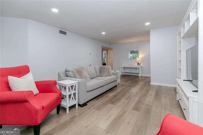 3058 Westwood Way Alpharetta - Photo 8