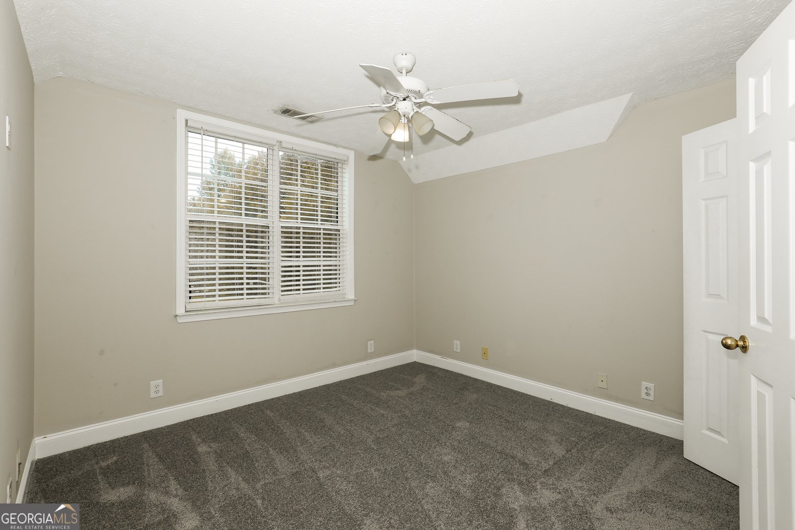 140 King Richard Drive Griffin - Photo 12