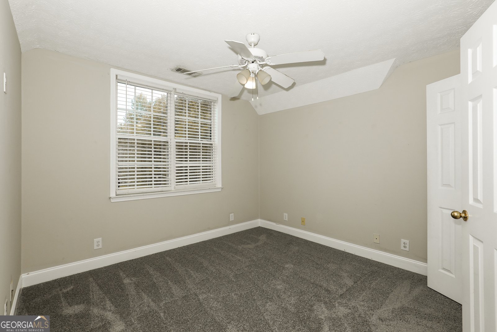 140 King Richard Drive Griffin - Photo 16
