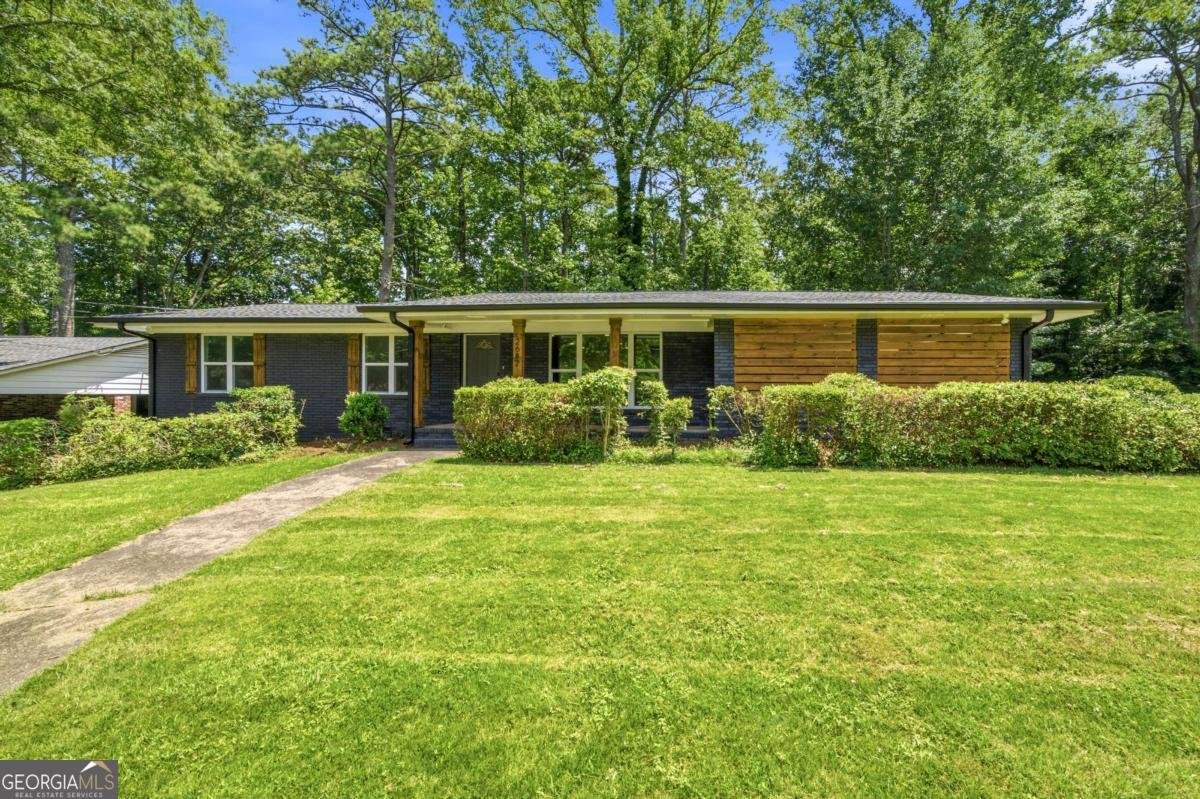2682 Westchester Drive East Point - main photo
