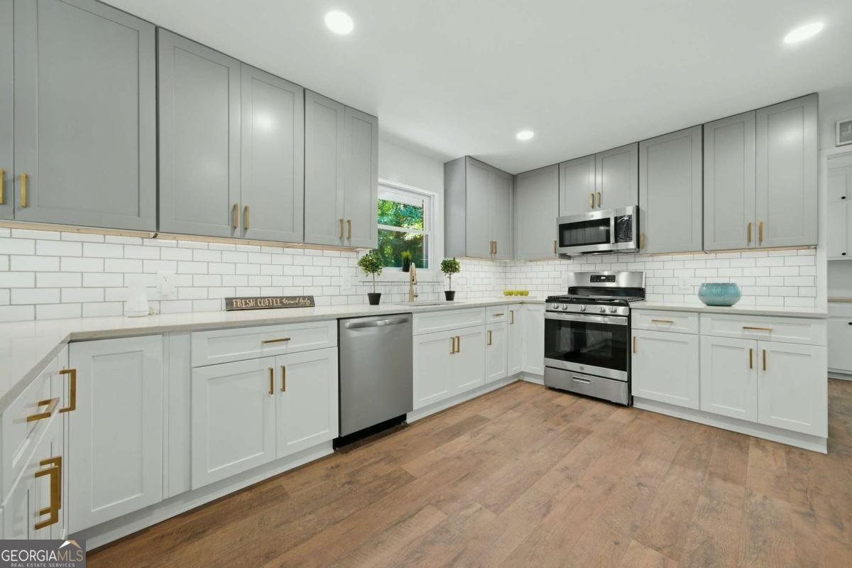 2682 Westchester Drive East Point - Photo 10