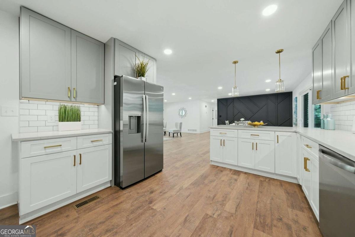 2682 Westchester Drive East Point - Photo 11