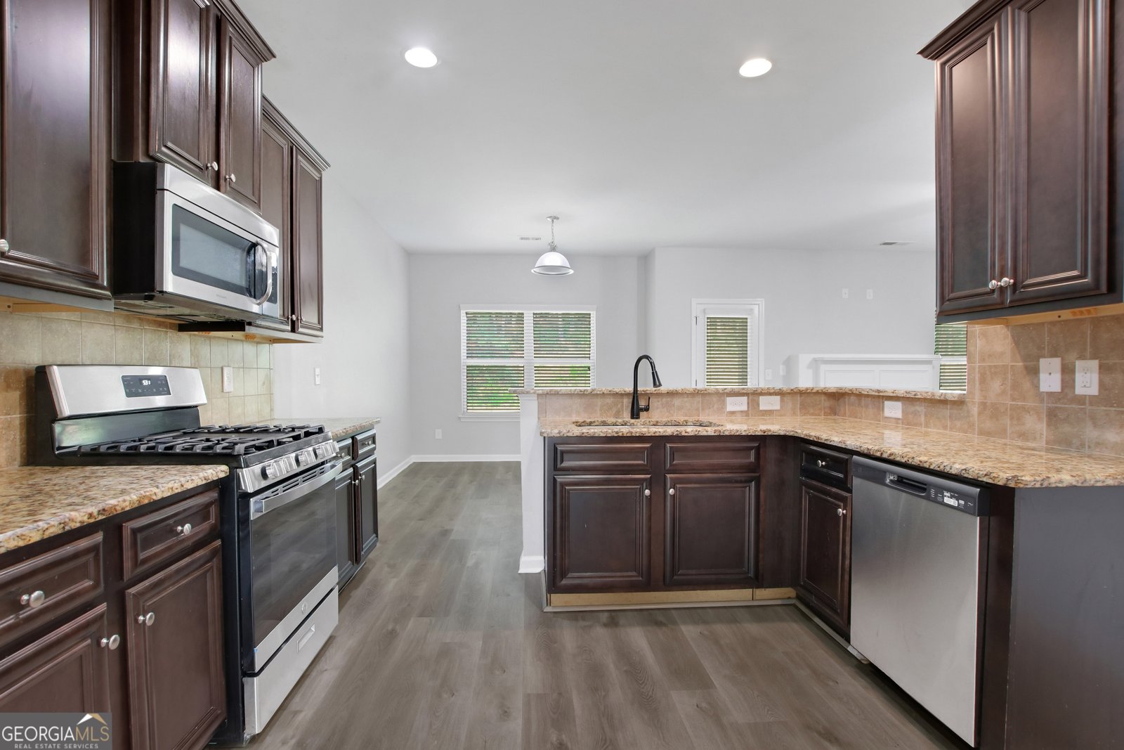 6740 Oak Hill Place Fairburn - Photo 13