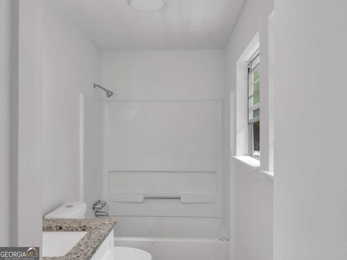 1765 Tilden Avenue Jonesboro - Photo 11