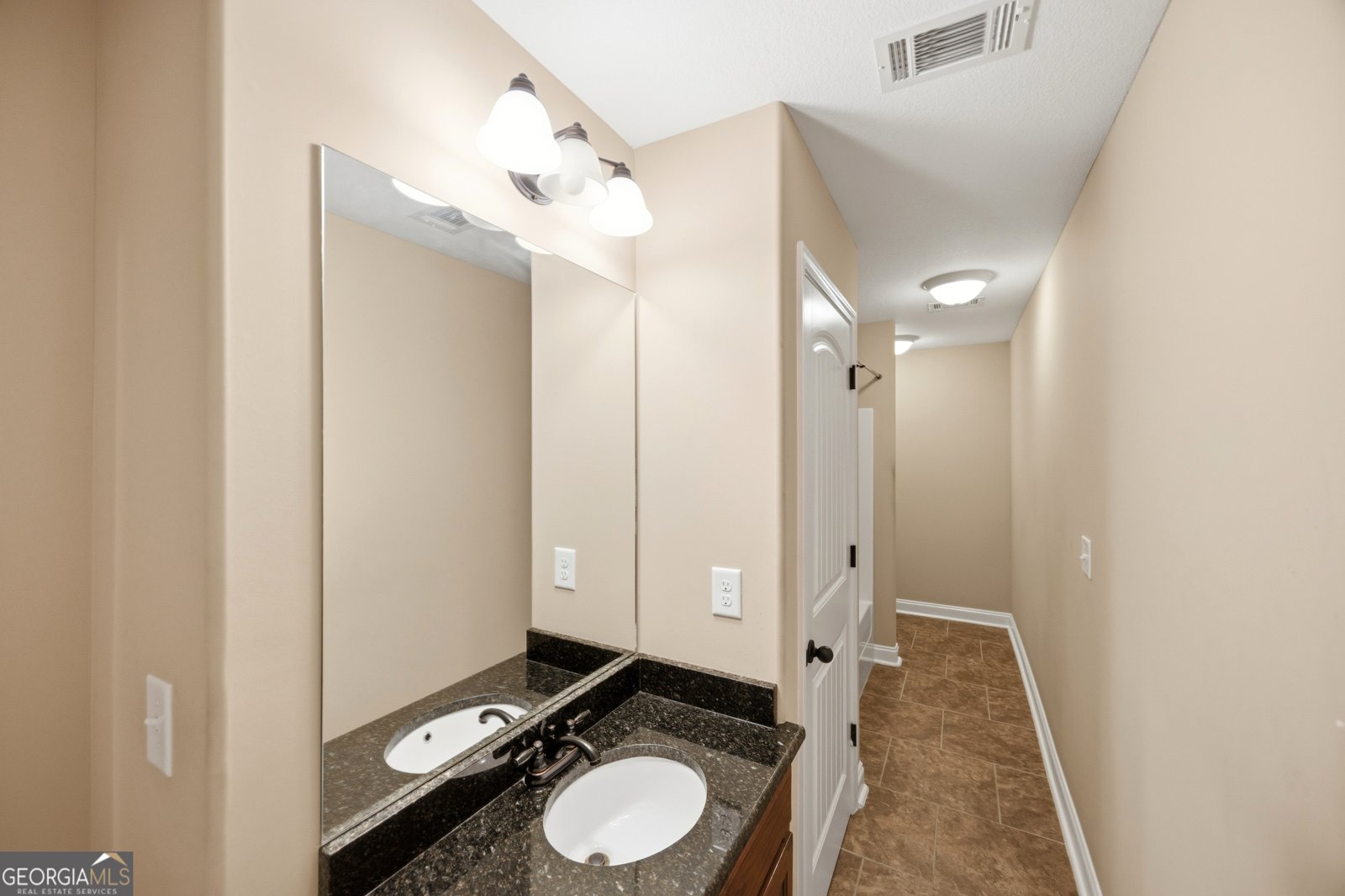 125 J Drive Macon - Photo 24