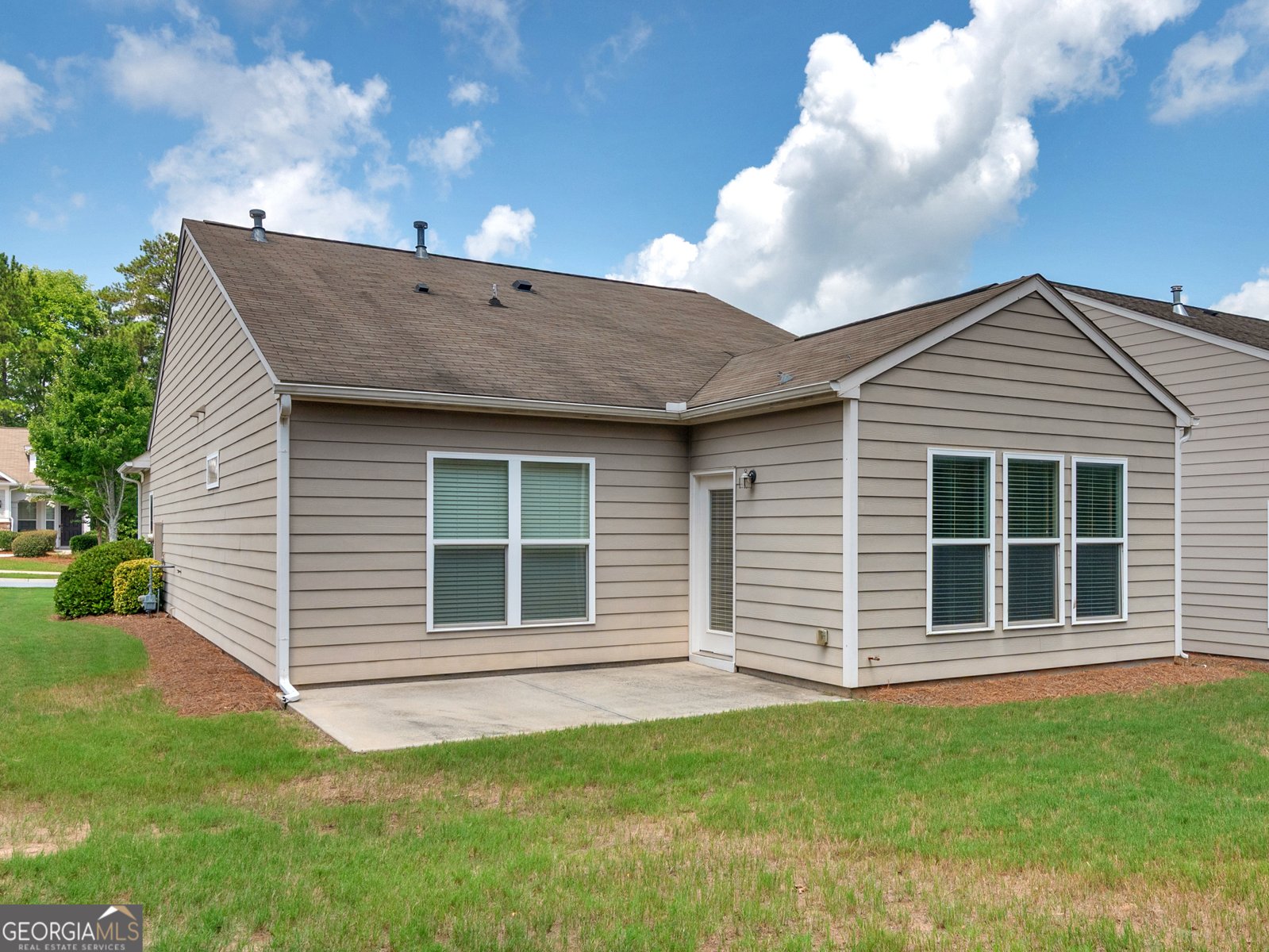 621 Larch Looper Drive Griffin - Photo 6