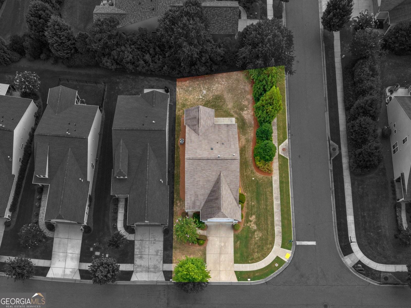 621 Larch Looper Drive Griffin - Photo 9