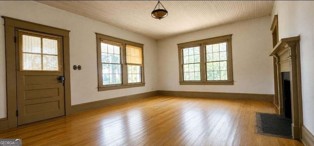 815 Center Street Thomaston - Photo 9