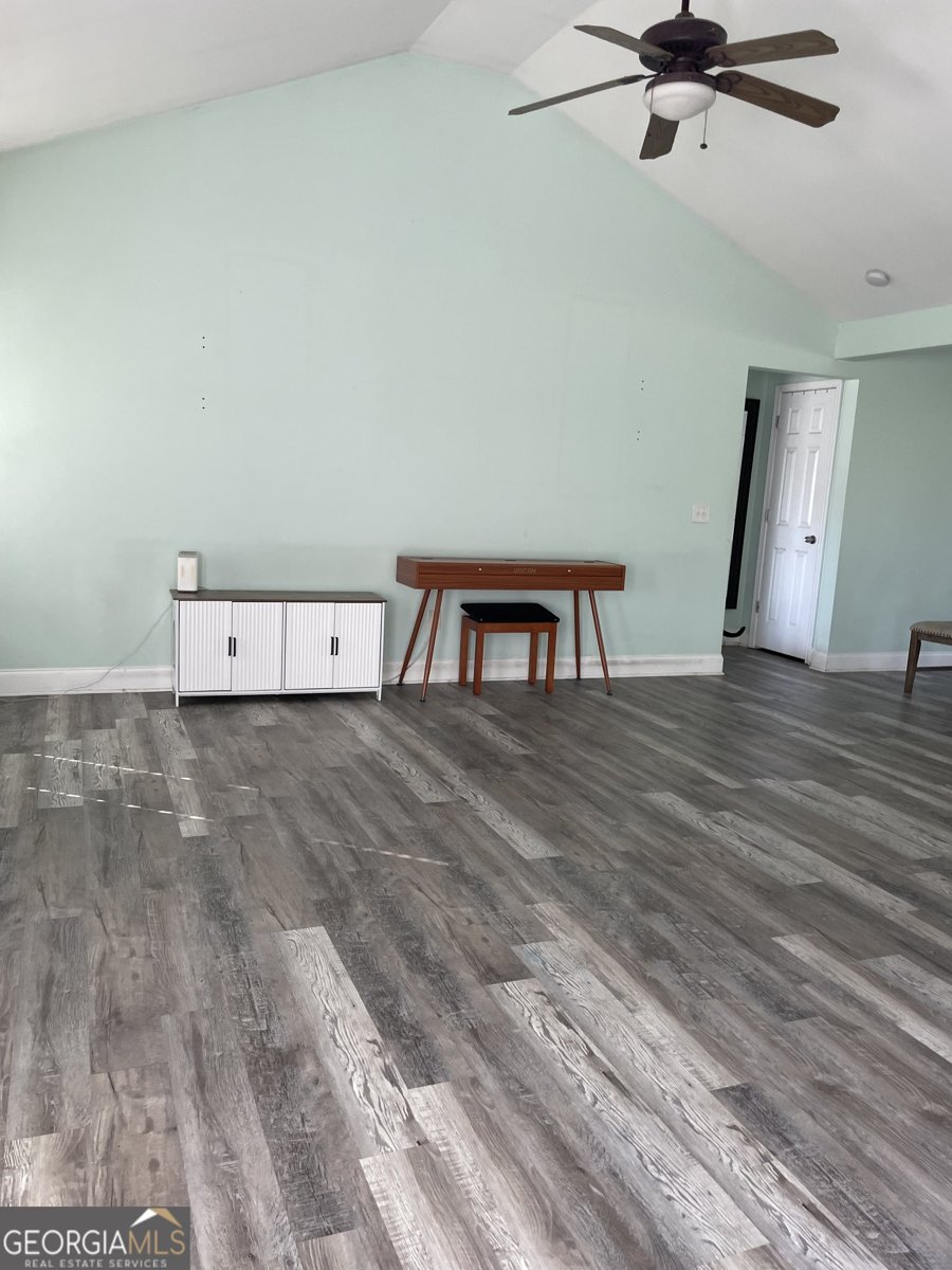 109 Presidential Lane Statham - Photo 13