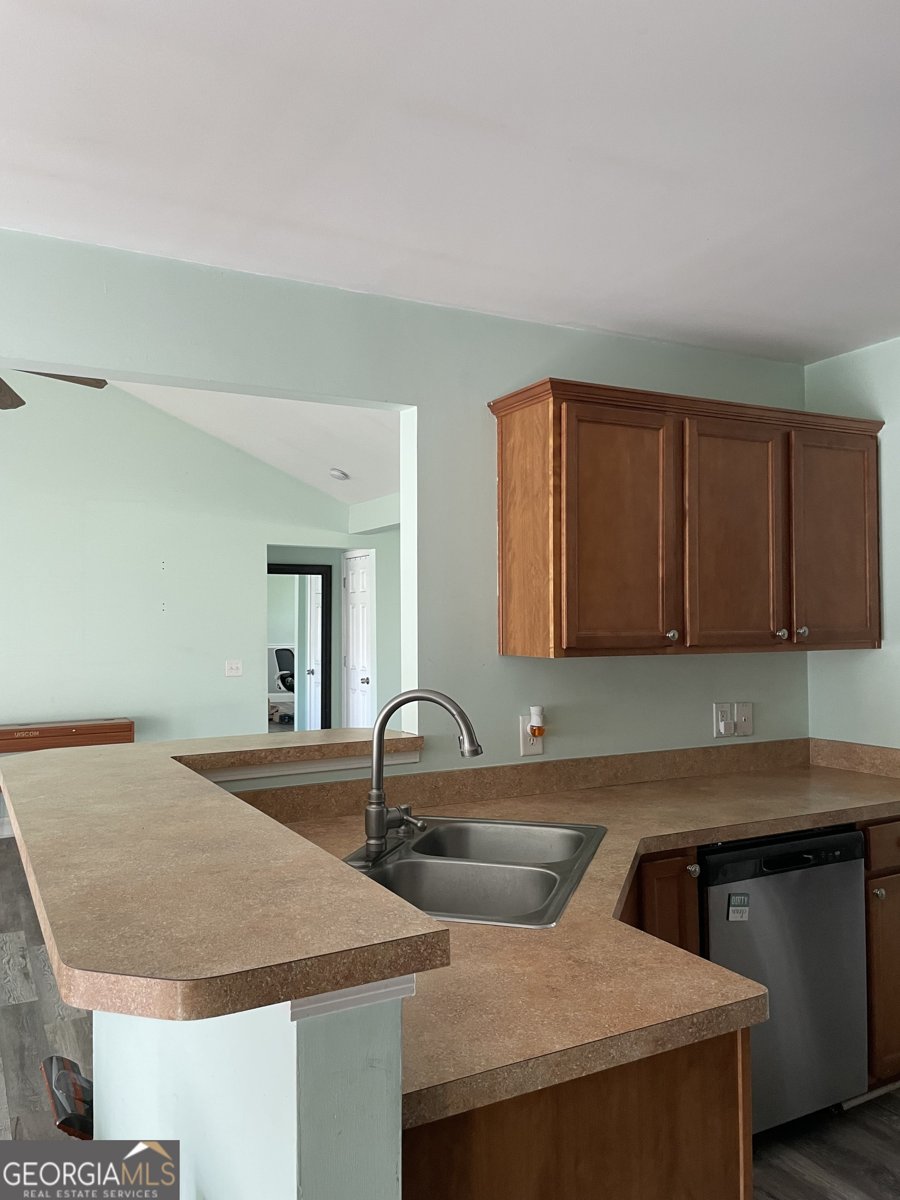109 Presidential Lane Statham - Photo 25