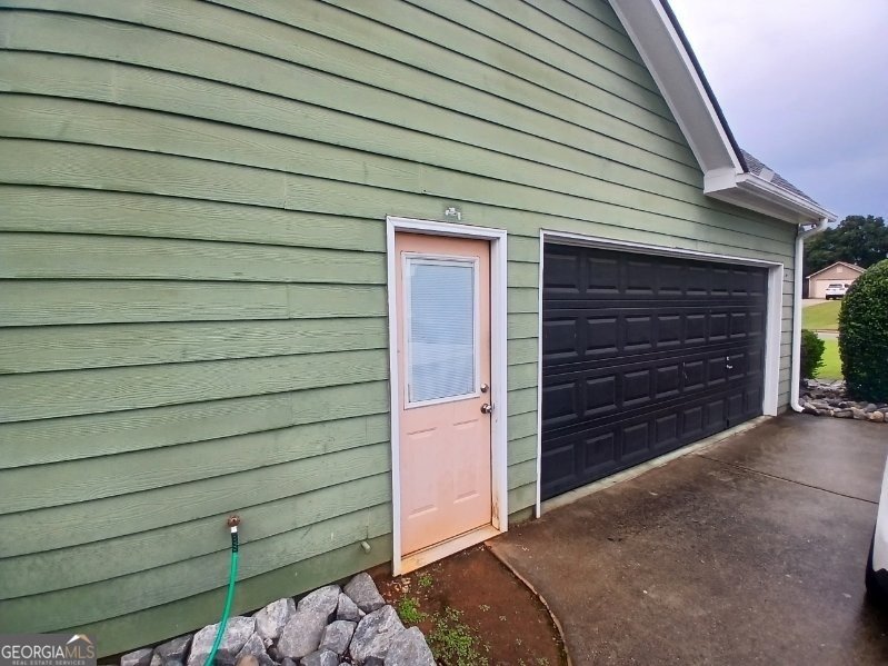 109 Presidential Lane Statham - Photo 88