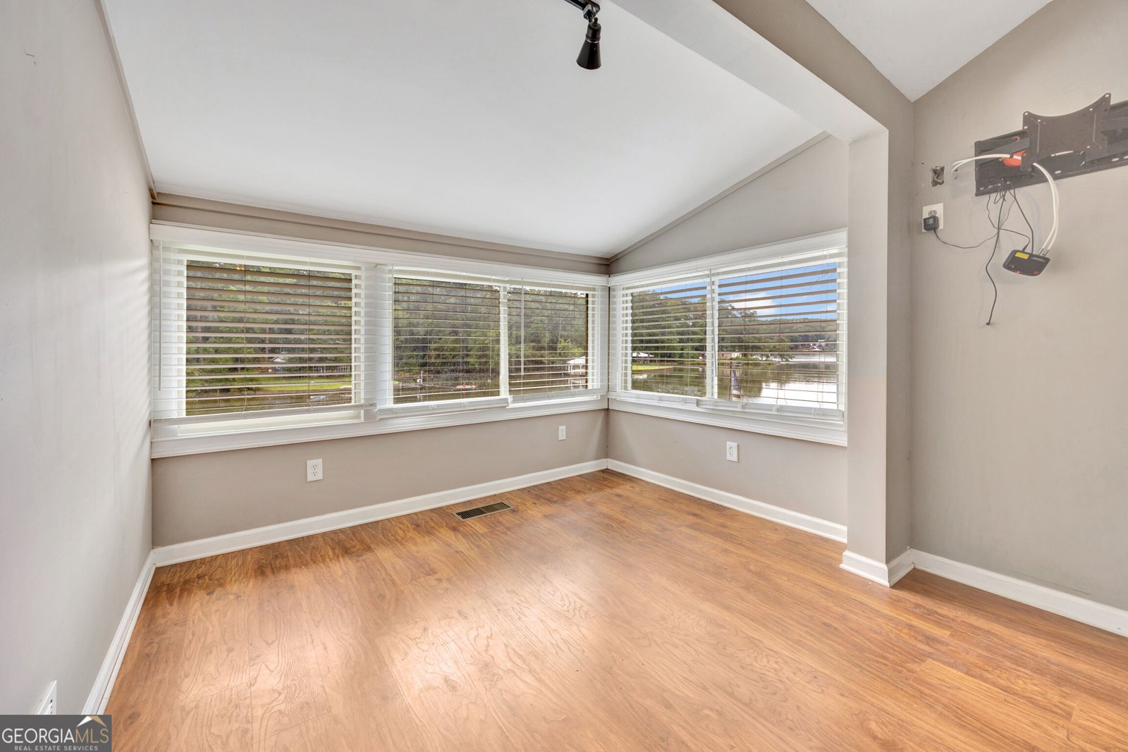 1735 Campbell Road Covington - Photo 17
