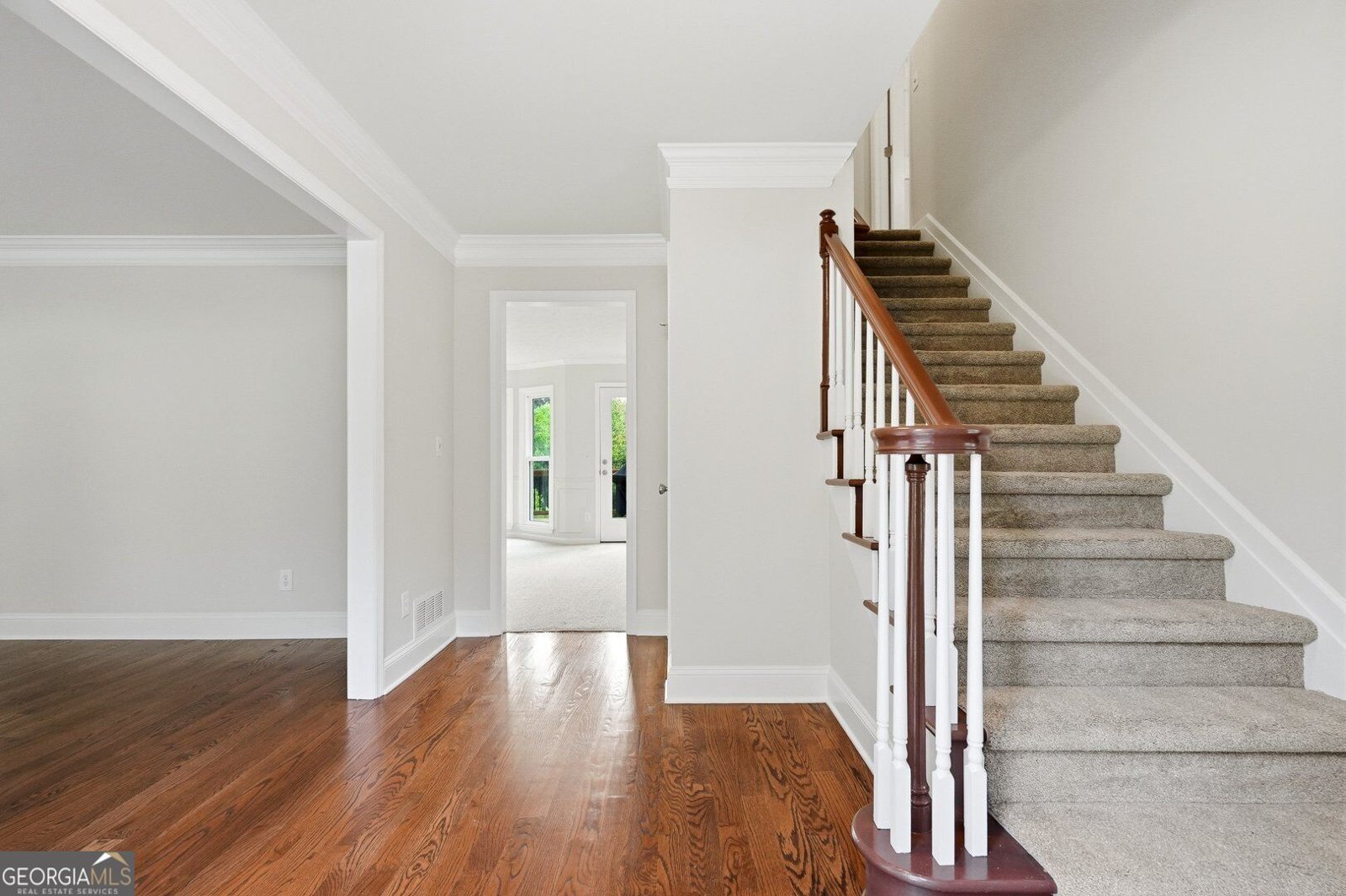 215 Birch Hollow Place Alpharetta - Photo 6