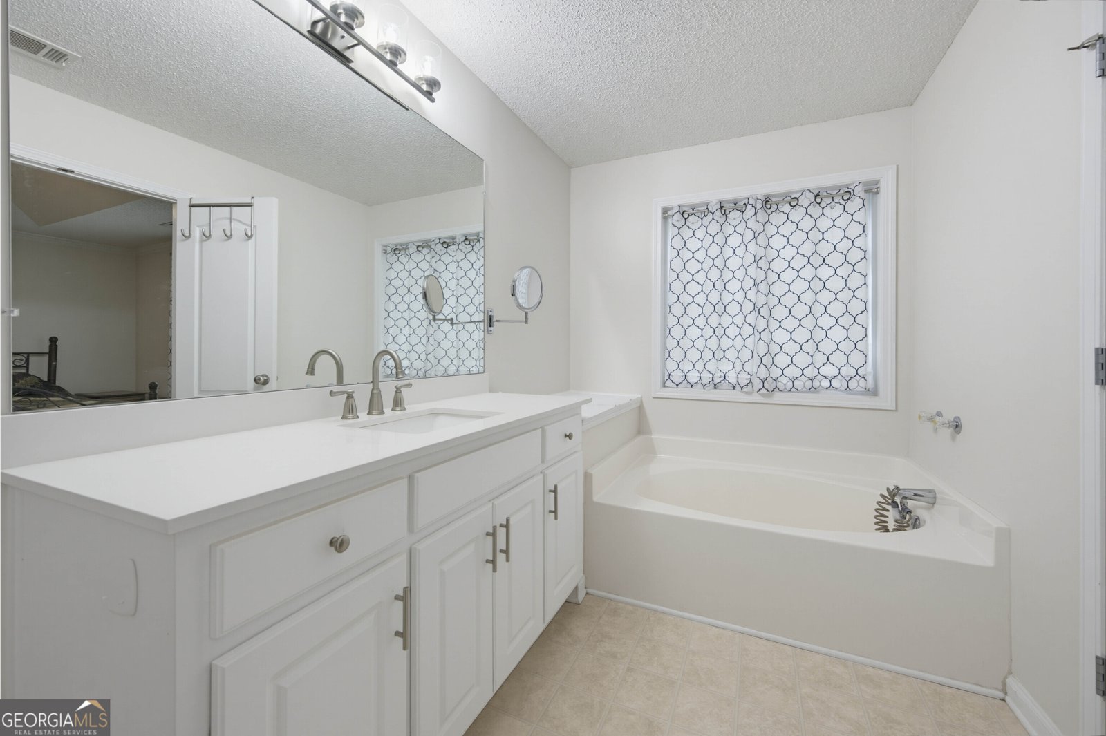 1628 Amalie Drive Statham - Photo 18