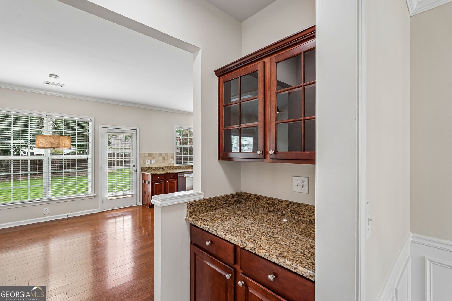 8080 Friarbridge Drive Suwanee - Photo 14