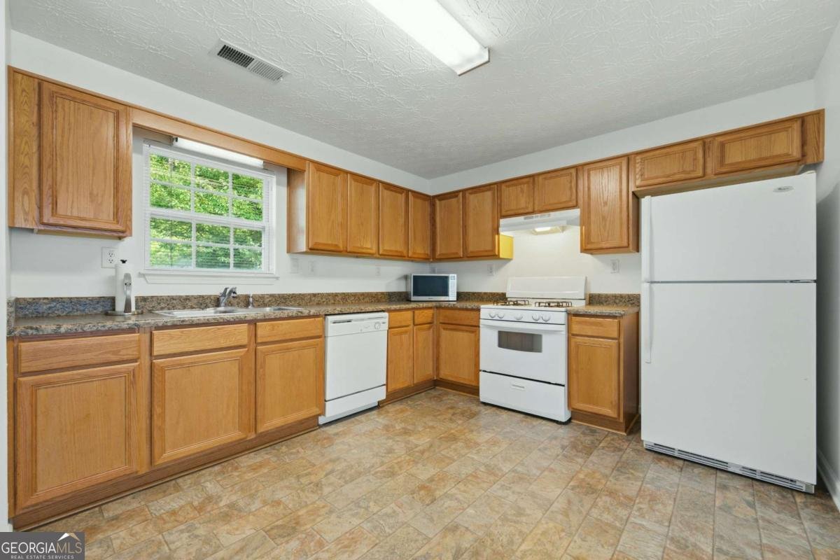 6955 Satterlee Woods Lane Austell - Photo 7