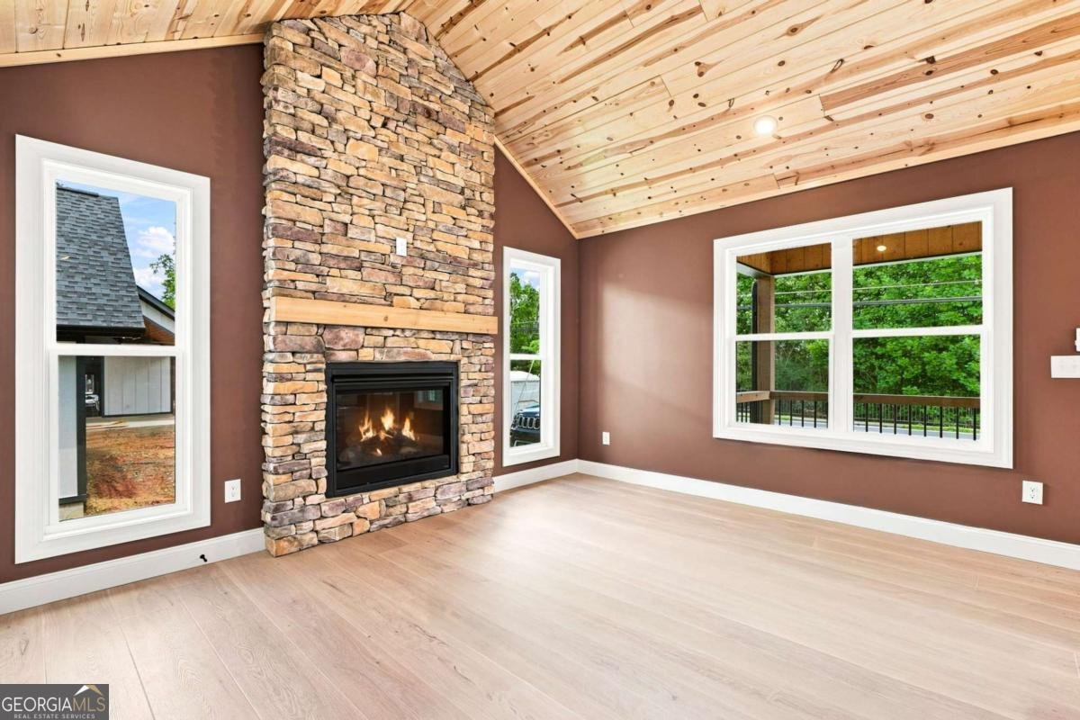 318 Second Street Blue Ridge - Photo 12