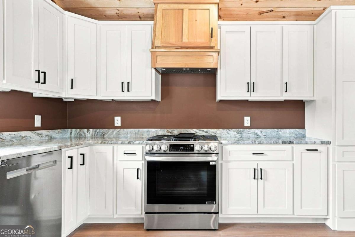 318 Second Street Blue Ridge - Photo 18