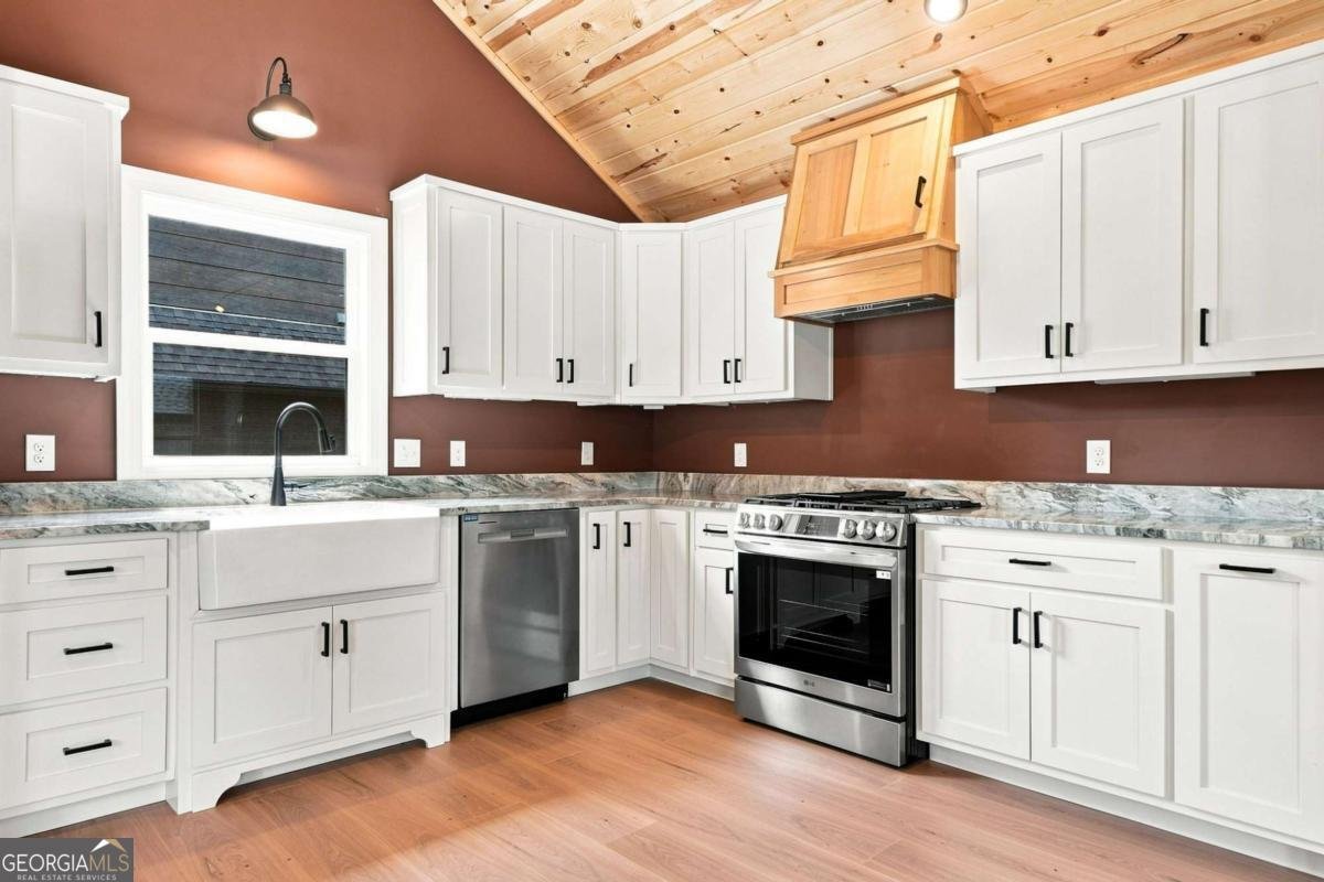 318 Second Street Blue Ridge - Photo 19