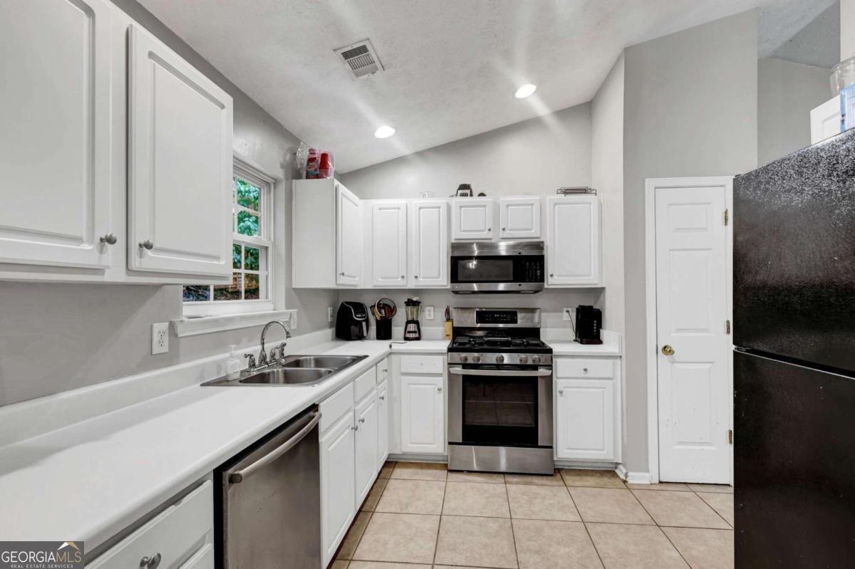 106 Trafalgar Court Canton - Photo 8