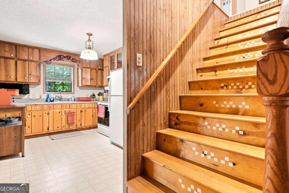 1525 Sperin Road Ball Ground - Photo 19