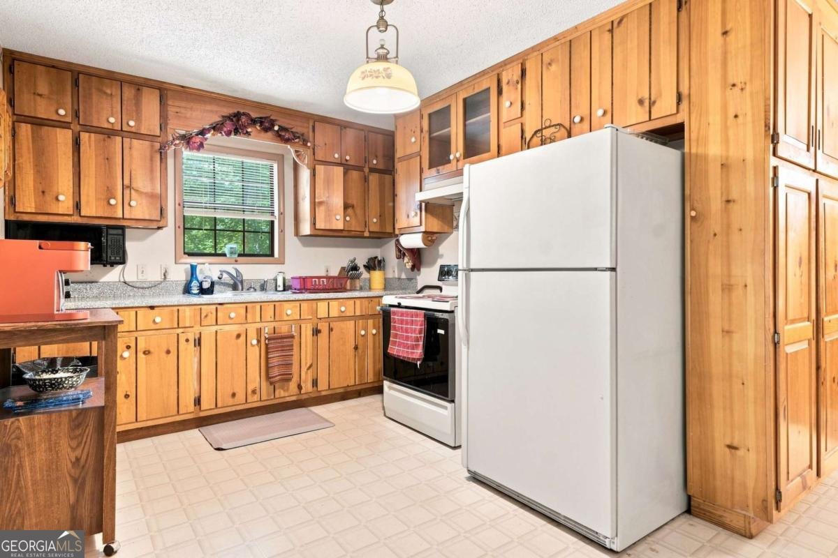 1525 Sperin Road Ball Ground - Photo 20
