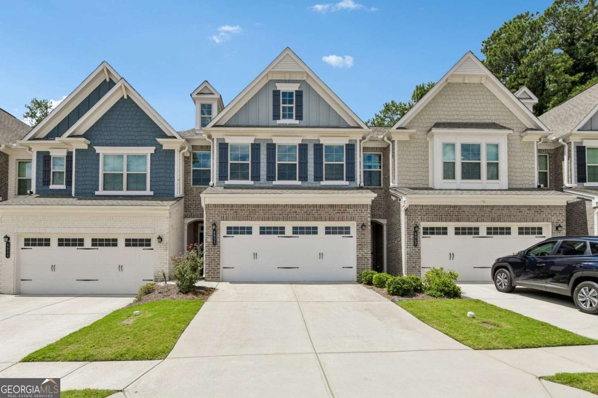 6032 Harbor Landing Drive Buford - main photo